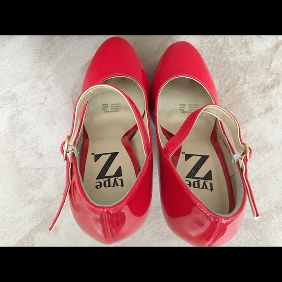 Type Z Red Platform Heels 7 1/2 - Picture 5 of 8